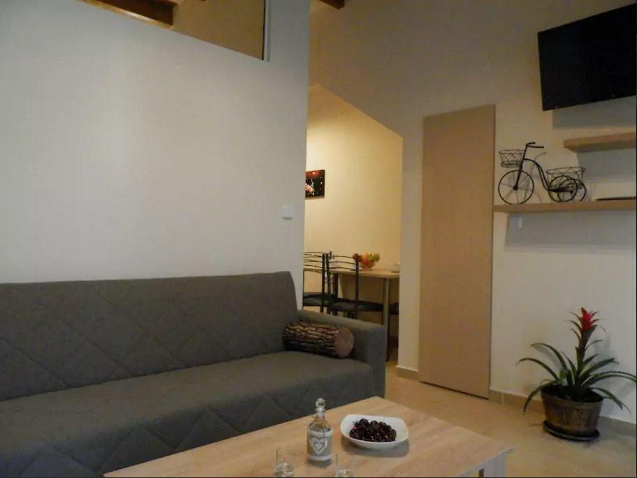 Agora Apartments Ground Floor Kíssamos Dış mekan fotoğraf